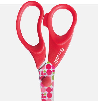 Ergonomic fancy scissor